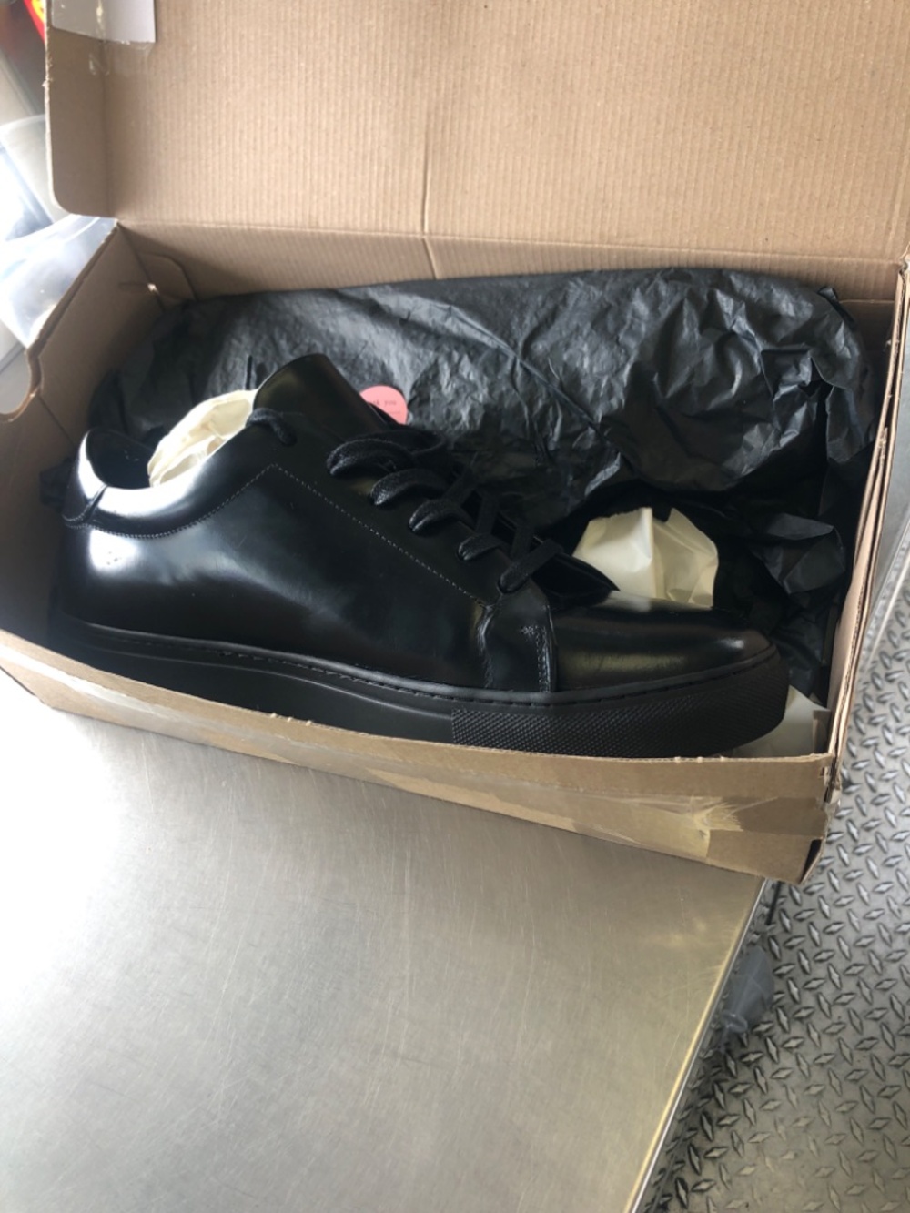 Shoes - Picture 4 of 5